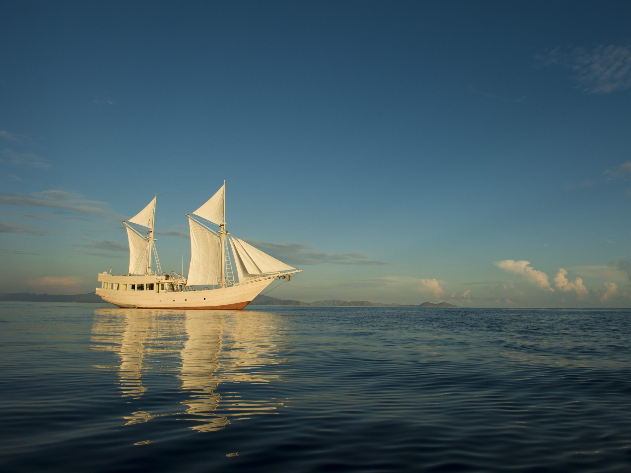 Alexa Private Cruise - The Ultra-Luxury Journey Romantic Private Liveaboard