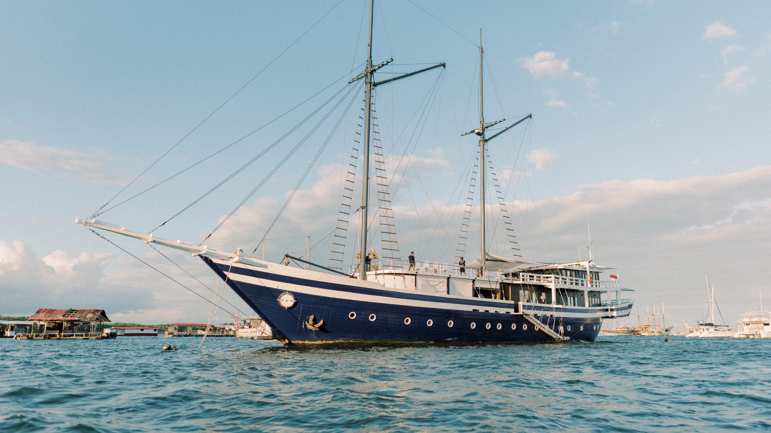 02_Discover-Luxury-Indonesia_Website_Liveaboard_ScubaSpa-ZEN-Indonesia_Banner